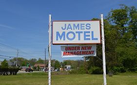 James Motel Monroe Ny